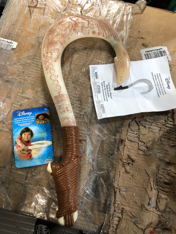 Photo 3 of Disney Moana Maui's Magical Fish Hook