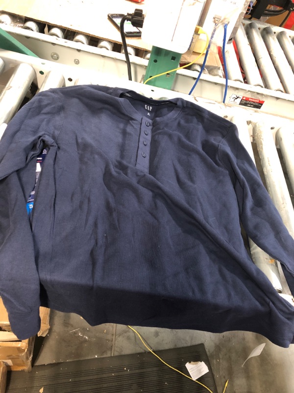 Photo 3 of blue gap long sleeve shirt