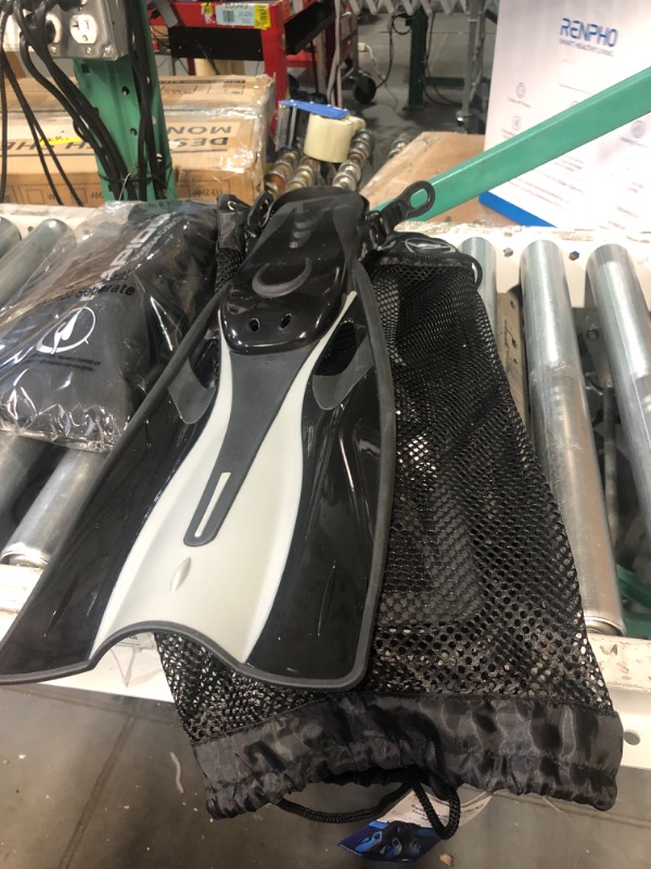 Photo 1 of *SIMILAR TO STOCK* Diving Fins, Powerful Efficient Open Heel Scuba Diving Fins