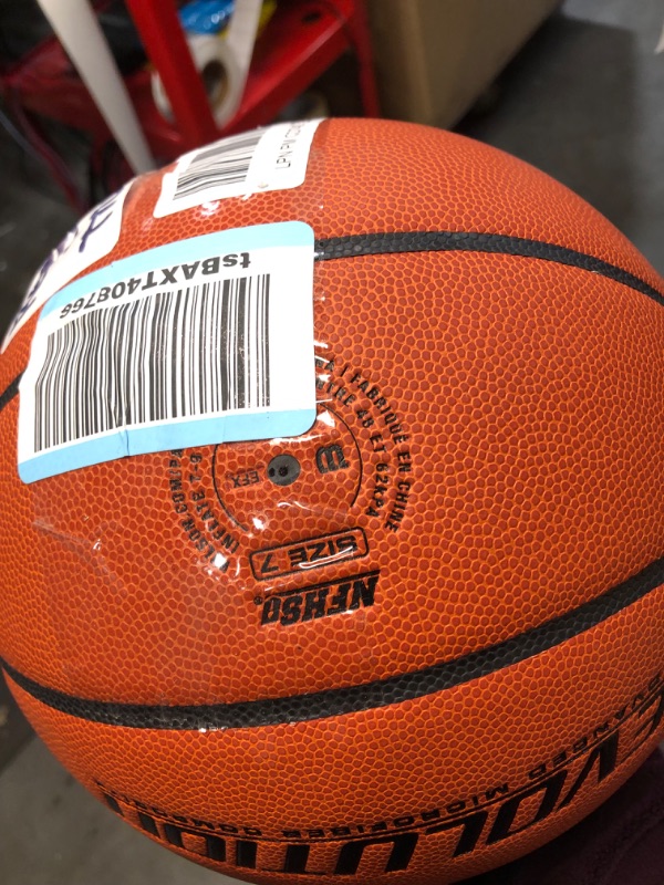 Photo 3 of 
WILSON NBA DRV Series Indoor/Outdoor Basketballs