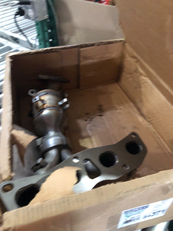 Photo 4 of Walker Exhaust CalCat Carb 84371 Catalytic Converter with Integrated Exhaust Manifold