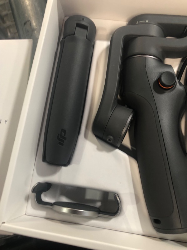 Photo 3 of DJI Osmo Mobile 6 Smartphone Gimbal