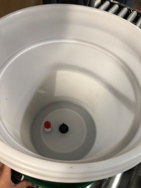 Photo 1 of ***MISSING LID***
Harris Farms Poultry Drinker | 6.25 gallon