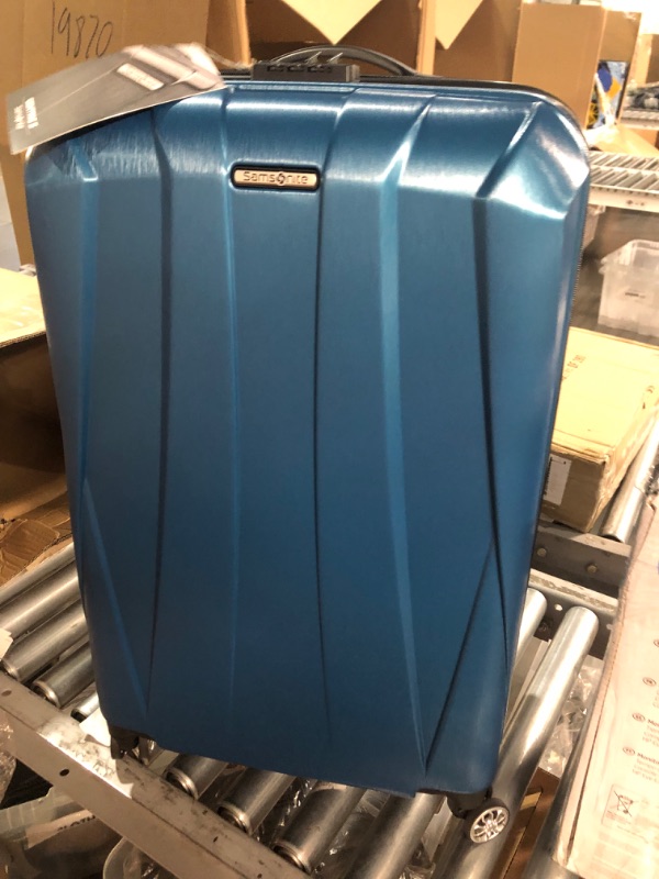 Photo 2 of Samsonite Centric 2 Medium Spinner - Blue