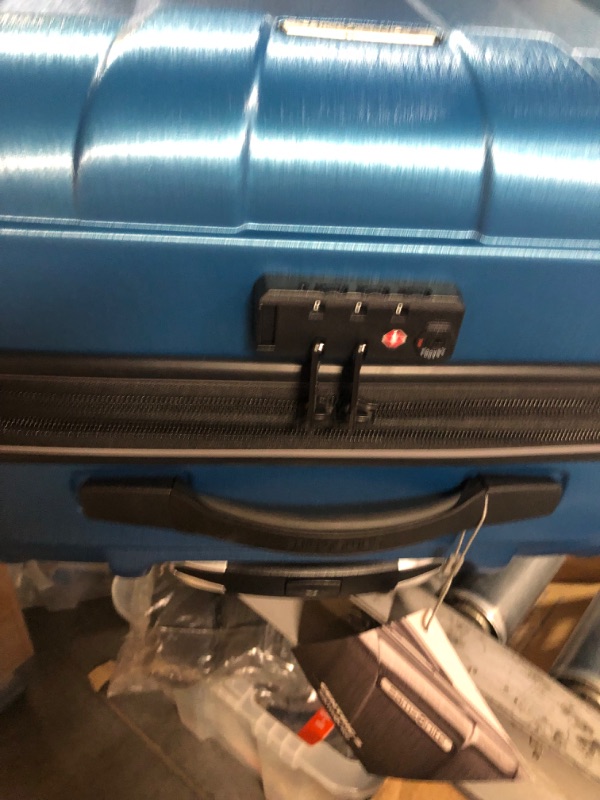 Photo 3 of Samsonite Centric 2 Medium Spinner - Blue