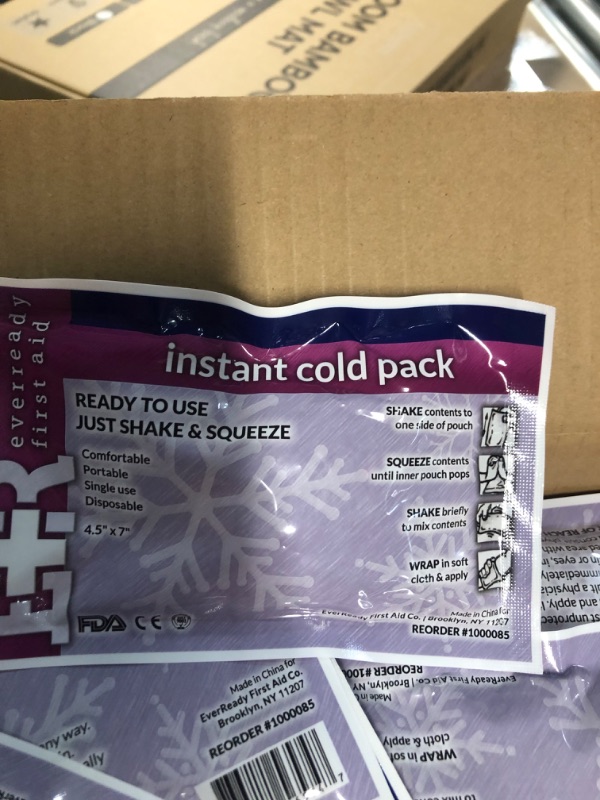 Photo 3 of Ever Ready First Aid Disposable Cold Compress Therapy Instant Ice Pack for Injuries 4.5" x 7" - 125 Pack 125 Count (Pack of 1)