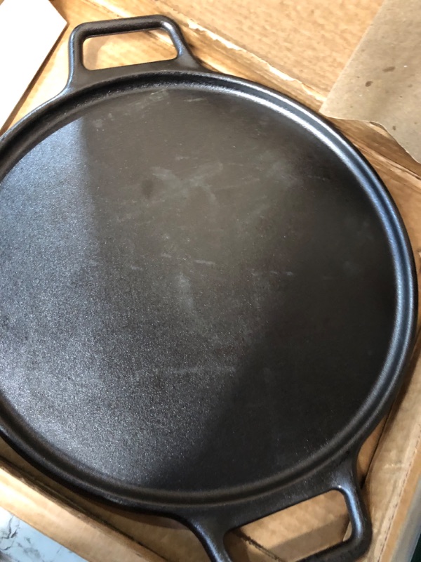 Photo 4 of Lodge BOLD 14 Inch Seasoned Cast Iron Pizza Pan, Design-Forward Cookware