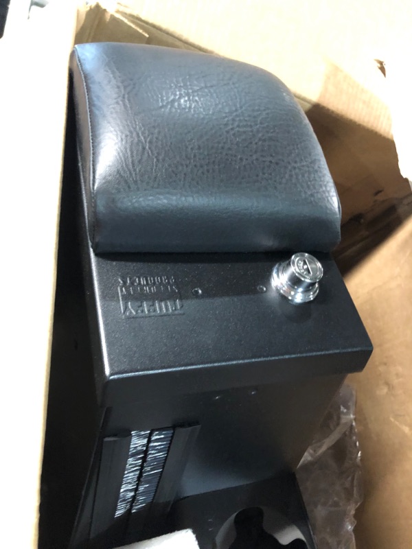 Photo 1 of *parts only* 97-06 Wrangler Series Ii Console in Black