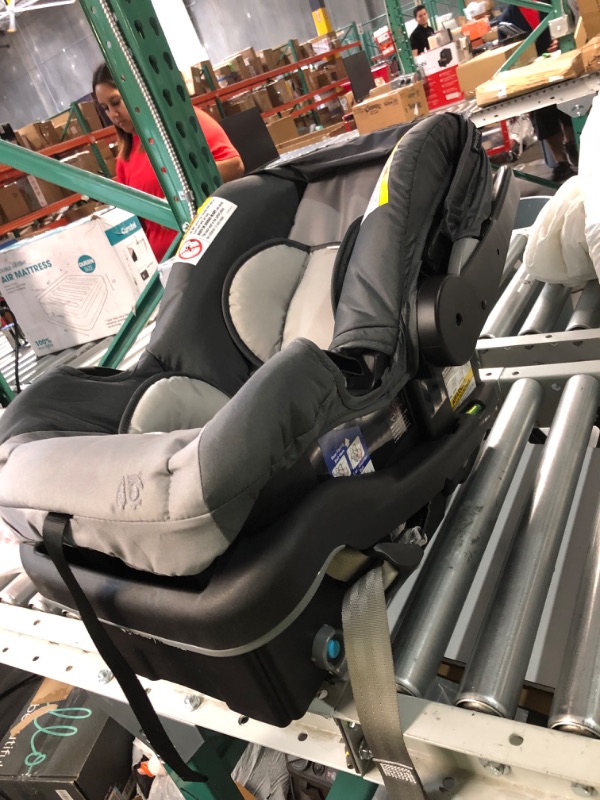 Photo 4 of Baby Trend 35 Infant Car Seat Grey