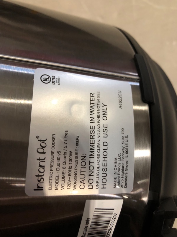 Photo 7 of ***DENTED - SEE PICTURES - POWERS ON***
Instant Pot Duo 7-in-1 Electric Pressure Cooker, 