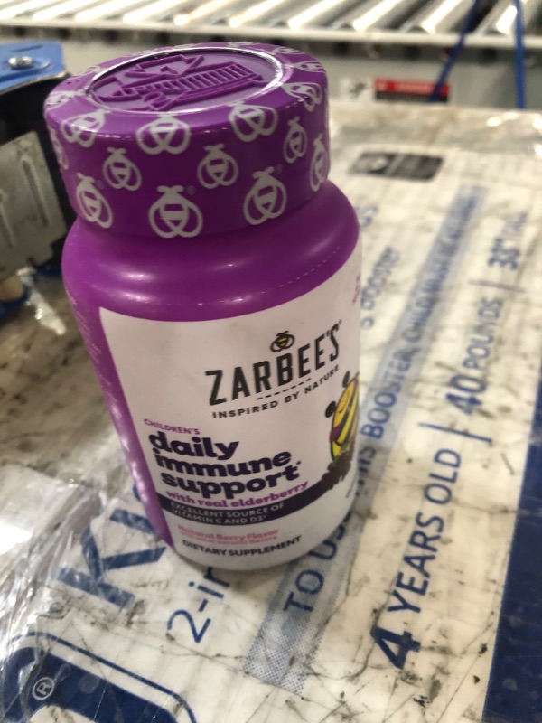 Photo 1 of *EXPIRES 03/2024* Zarbee's Elderberry Gummies for Kids  Immune Support (Pack of 5)