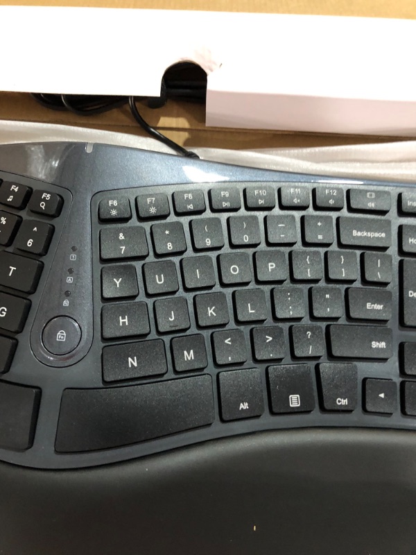 Photo 2 of DeLUX Wired Ergonomic Split Keyboard with Wrist Rest