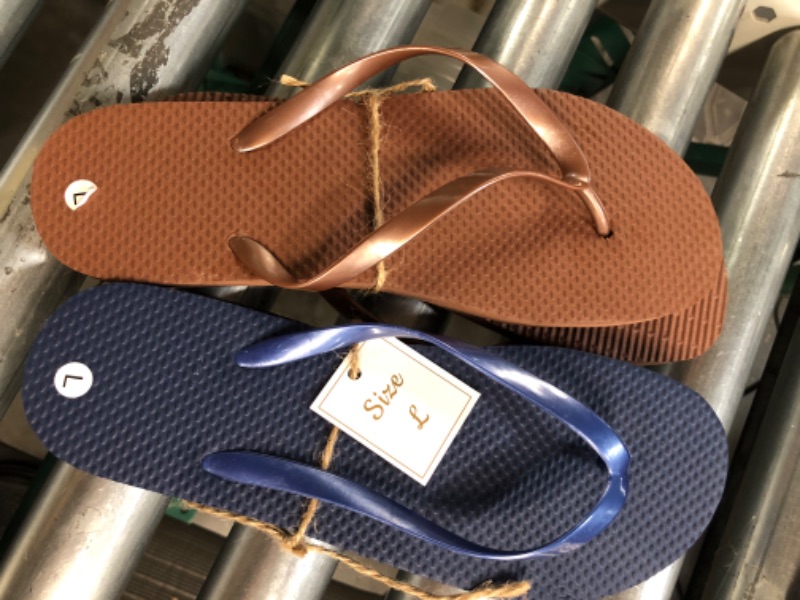 Photo 3 of (2x) Pair L Flip Flops