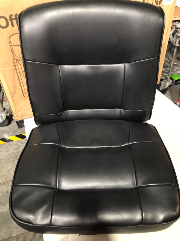 Photo 2 of * used item * see images * 
Amazon Basics Classic Faux Leather Office Desk Guest Chair with Metal Frame - Black Contemporary