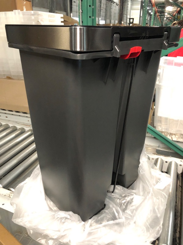 Photo 4 of **SEE NOTES/DAMAGED**
Rubbermaid Premier High-Capacity Step-On Trash Can, 19 Gallon, Charcoal, Stainless-Steel 