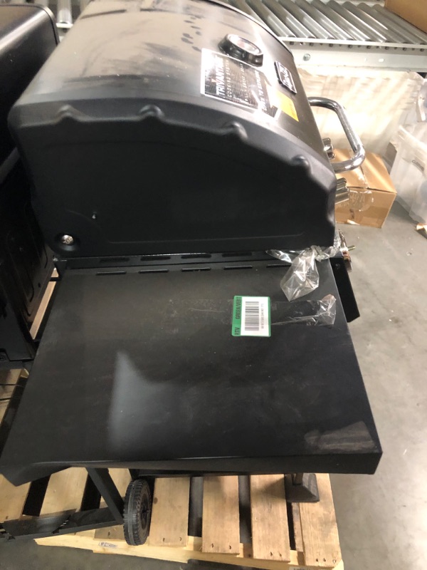 Photo 1 of **SEE NOTES** Dyna-Glo 3 Burner Propane Gas Grill, Black Black Propane Gas Grill