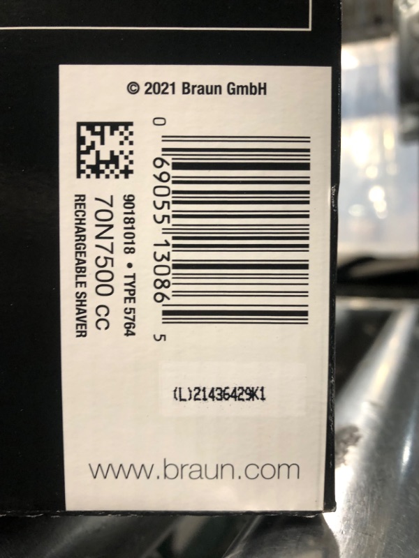 Photo 2 of Braun Series 7 7089cc Electric Razor for Men