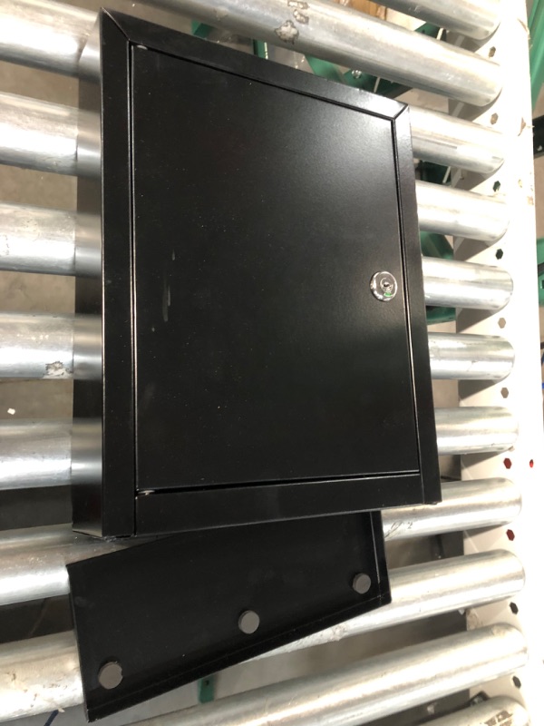 Photo 1 of **SEE NOTES** Architectural Mailboxes 2580B-10 Chelsea Locking Wall Mount Mailbox, Medium, Black
