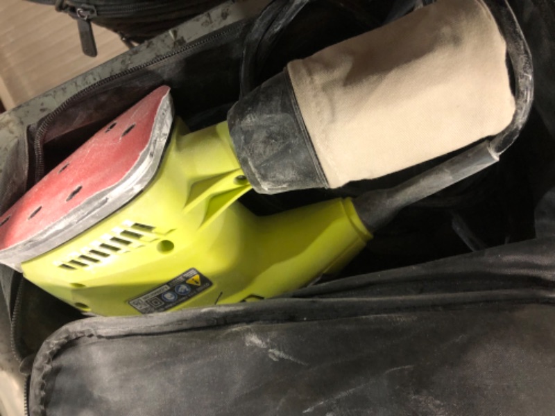 Photo 4 of Ryobi CFS1503GK Compact Corner Cat 12,500 OPM 1.2 Amp Corded Orbital Finishing Sander w/ 10 Pads and Carrying Case