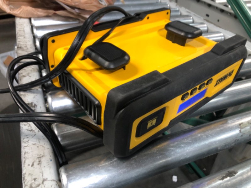 Photo 3 of DEWALT DXAEC100 DXAEC100 Professional 30-Amp Battery Charger and 3-Amp Maintainer with 100-Amp Engine Start, Yellow