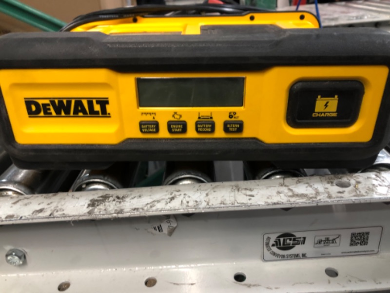 Photo 6 of DEWALT DXAEC100 DXAEC100 Professional 30-Amp Battery Charger and 3-Amp Maintainer with 100-Amp Engine Start, Yellow