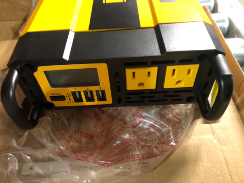 Photo 2 of DEWALT DXAEPI1000 Power Inverter 1000W Car Converter & DXAEPI140 Power Inverter 140W Car Converter: 12V DC to 120V AC Power Outlet with Dual 3.1A USB Ports Car Converter + Car Converter