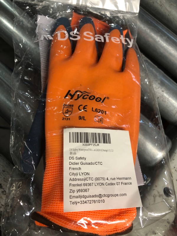 Photo 2 of DS Safety Men’s Waterproof Thermal Winter Work Gloves Large (Pack of 1) Orange 1 Pair