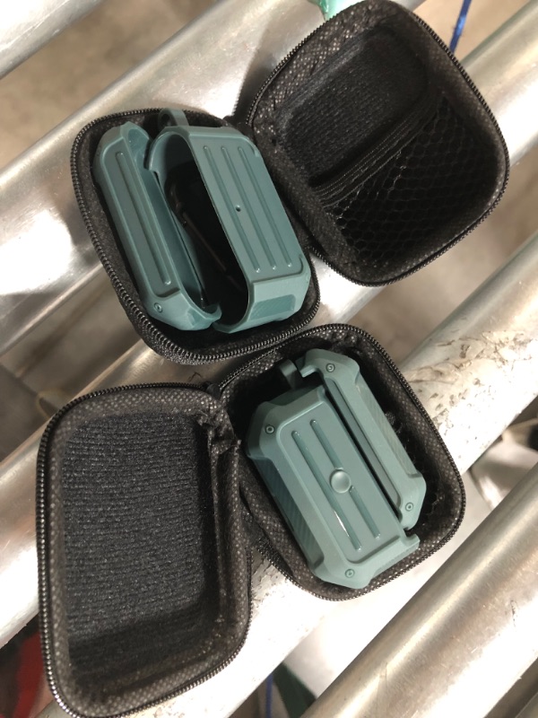 Photo 1 of (2x) AirPods Pro Cases