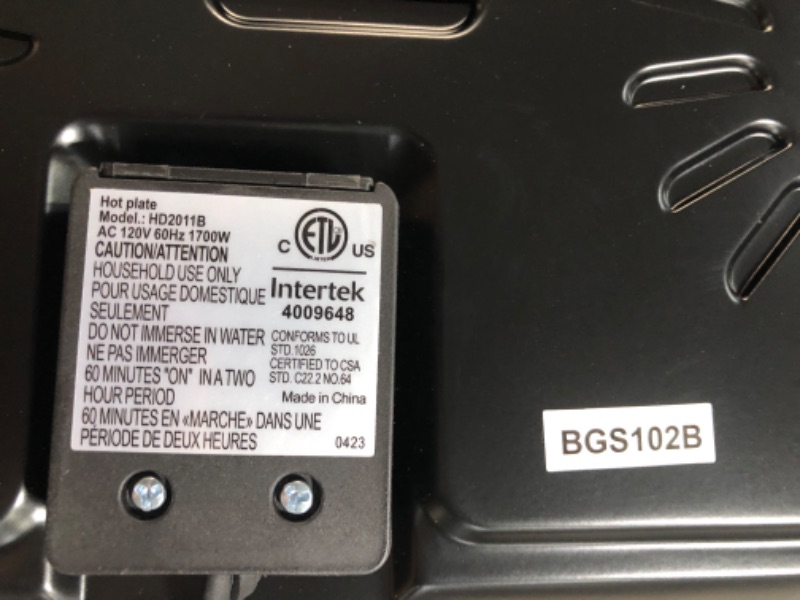 Photo 1 of **USED BUT APPEARS NEW** OVENTE Electric Countertop Double Burner, 1700W Cooktop with 7.25 and 6.10 Inch Cast Iron Hot Plates,Temperature Control, Portable Cooking Stove and Easy to Clean Stainless Steel Base, Black BGS102B 