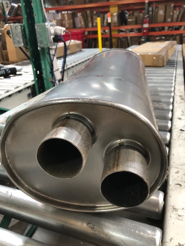 Photo 1 of *DENTS SEE PICTURES*. Walker Exhaust Quiet-Flow Stainless Steel 21282 Direct Fit Exhaust Muffler 2" Inlet (Inside) 2.75" Outlet (Outside)