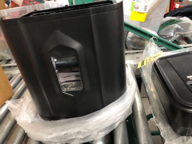 Photo 1 of Aurora 120-Sheet Auto Feed High Security Micro-Cut Paper Shredder / 30 Minutes & SL16 Professional Grade