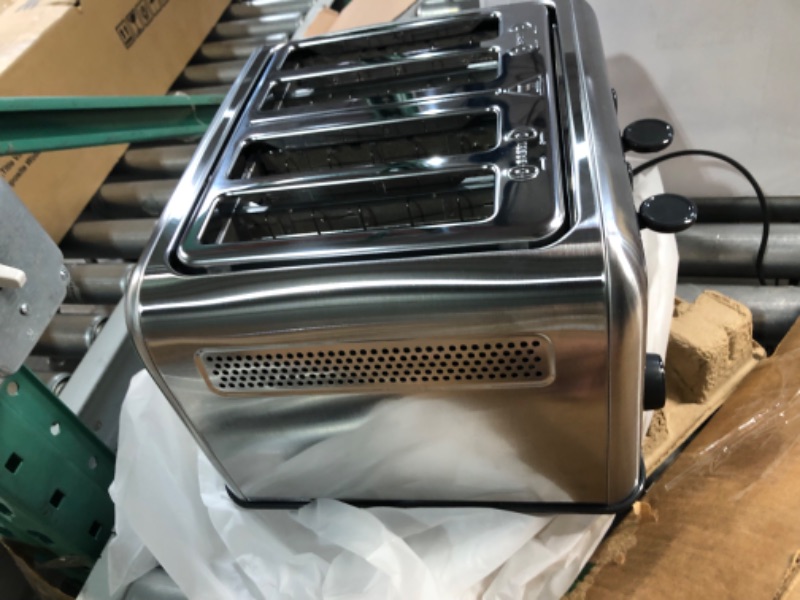 Photo 2 of **NON REFUNDABLE NO RETURNS SOLD AS IS**
**PARTS ONLY**
BUYDEEM DT640 4-Slice Toaster, Extra Wide Slots, Retro Stainless Steel with High Lift Lever, Bagel and Muffin Function, Removal Crumb Tray, 7-Shade Settings (Stainless Steel)