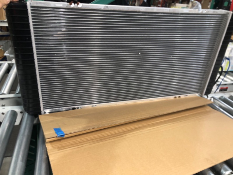 Photo 3 of DWVO 34 Inch Core Radiator Compatible with Chevy Silverado Suburban Tahoe Cadillac Avalanche Escalade GMC Yukon Sierra Hummer H2 4.3L 4.8L 5.3L 6.0L 6.2L DWRD1004