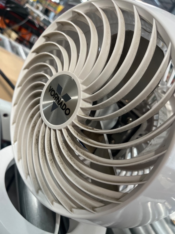 Photo 3 of ***MEDIUM SPEED MODE NON-FUNCTIONAL, OTHERWISE WORKS AS EXPECTED** Vornado 460 Small Whole Room Air Circulator Fan with 3 Speeds, 460-Small, White White 460 - Small Fan