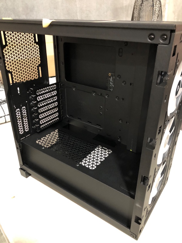 Photo 2 of * Missing glass side panel * see images * 
Corsair iCUE 4000X RGB Mid-Tower ATX PC Case - Black