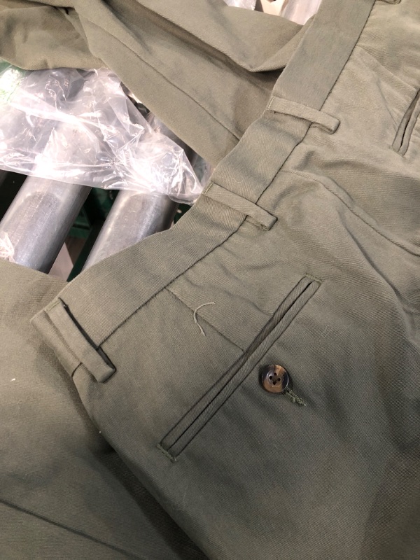 Photo 5 of **SEE NOTES**  Amazon Essentials Men's Slim-Fit Casual Stretch Khaki Pant Green, SIZE: 34W X 33L