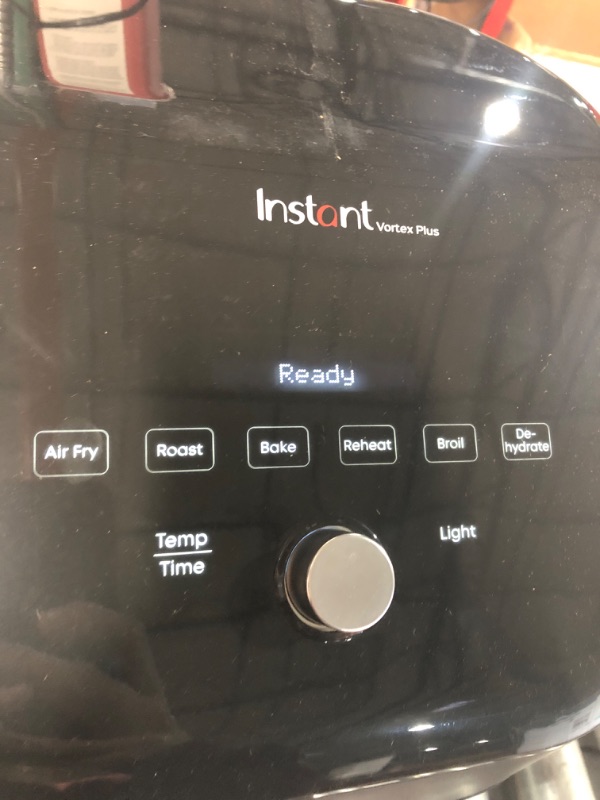 Photo 1 of **SEE NOTES**  Instant Vortex Plus 6-Quart Air Fryer Oven