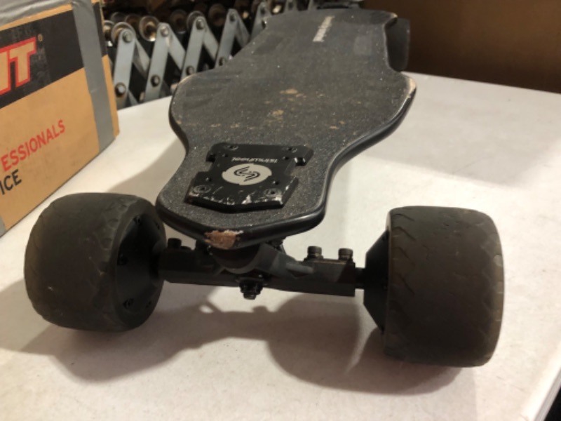 Photo 5 of *PARTS ONLY-MISSING BATTERY PACK AND OTHER PIECES*
isinwheel V8 Electric Skateboard, 1200W Dual Brushless Motor with Green Ambient Light