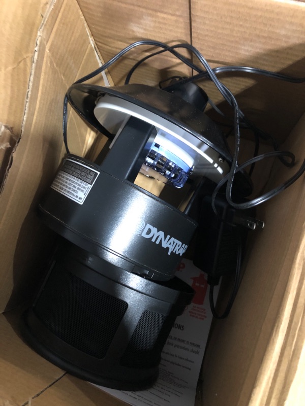Photo 2 of * not functional * sold for parts or repair *
DynaTrap DT2000XLPSR Large Mosquito & Flying Insect Trap 