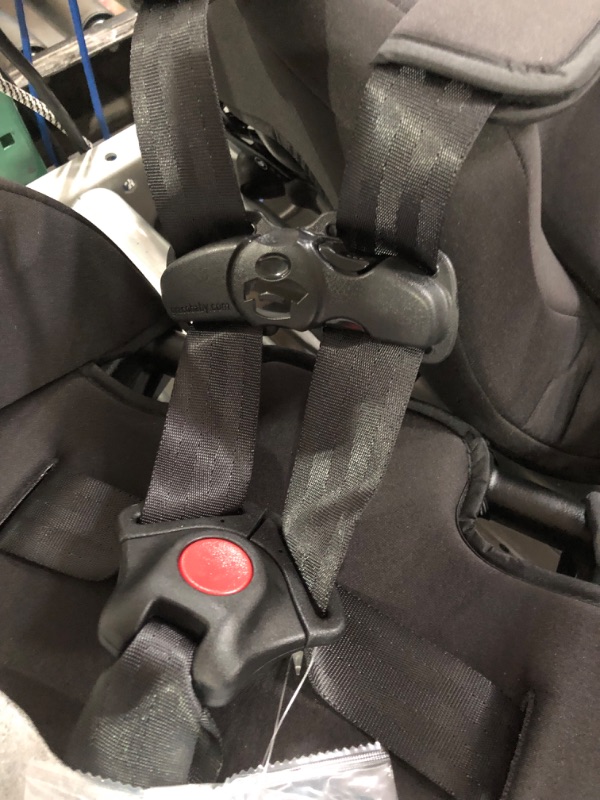 Photo 2 of *MISSING CUP HOLDER*Graco Tranzitions 3 in 1 Harness Booster Seat, Proof Tranzitions Black