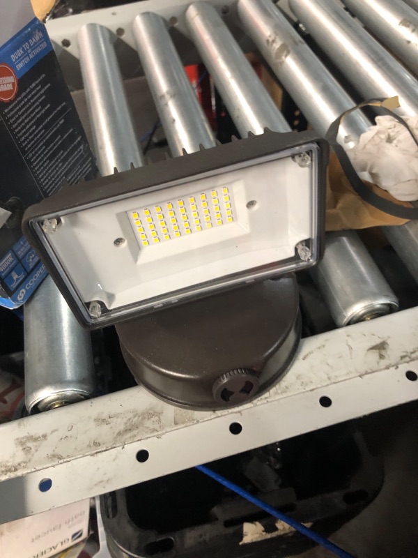 Photo 2 of **NOT TESTED** HALO Outdoor LED Dusk to Dawn-Flood & Security Light - 1 Square Head - Bronze 1 Square Head Bronze - Dusk to Dawn