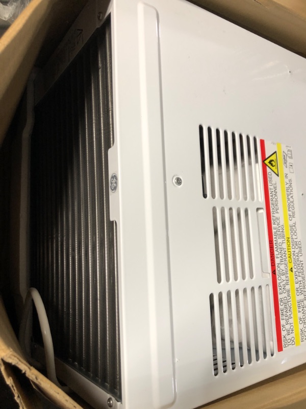 Photo 5 of ** UNABLE TO TEST** GE Window Air Conditioner 5100 BTU white