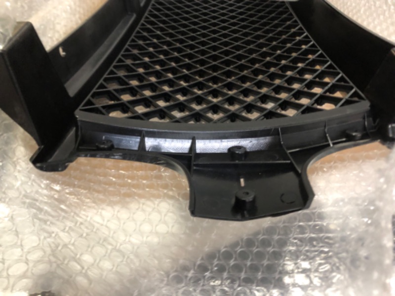 Photo 2 of Front Grille Compatible with Chevry Silverado 1500 1999-2002/Tahoe Suburban 