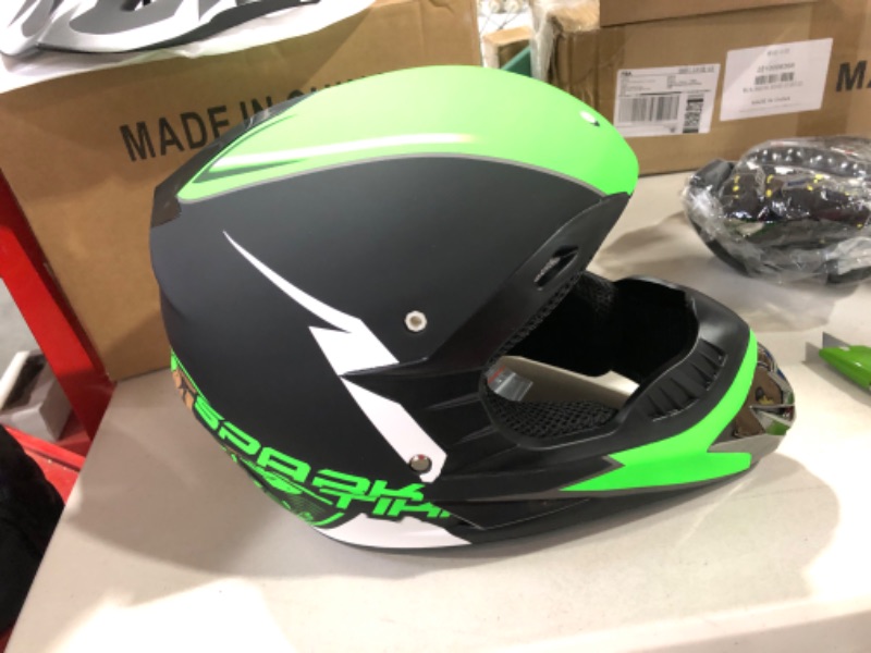 Photo 1 of Youth and Kids Motocross Helmet,Outdoor Full Face Dirt Bike Helmets ATV Offroad Youth Motorcycle Helmet SUV Dirt Bike Mountain Bike Helmet DOT Unisex Offroad Helmet (4 Piece Set) GREEN X-Large