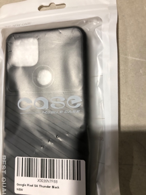 Photo 4 of Google Official Protective Case Pixel 5a  - Black 
