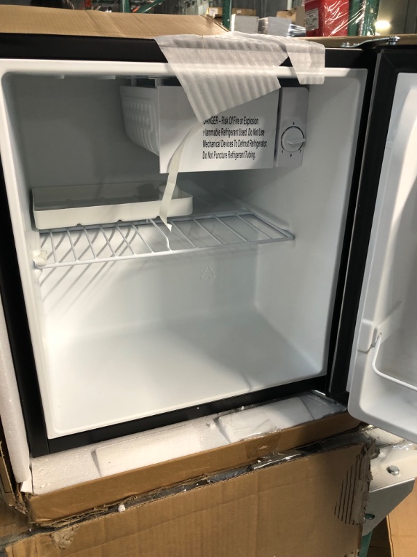 Photo 3 of Walsh WSR17S5 Compact Refrigerator, 1.7 Cu.Ft Single Door Fridge,