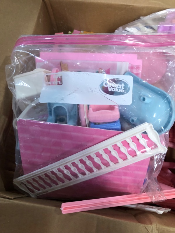 Photo 4 of BARBIE HOUSE ACCESSORIES 