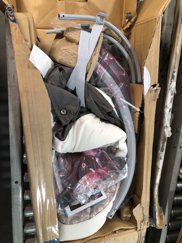 Photo 1 of Graco Simple Sway Abbington Baby Swing