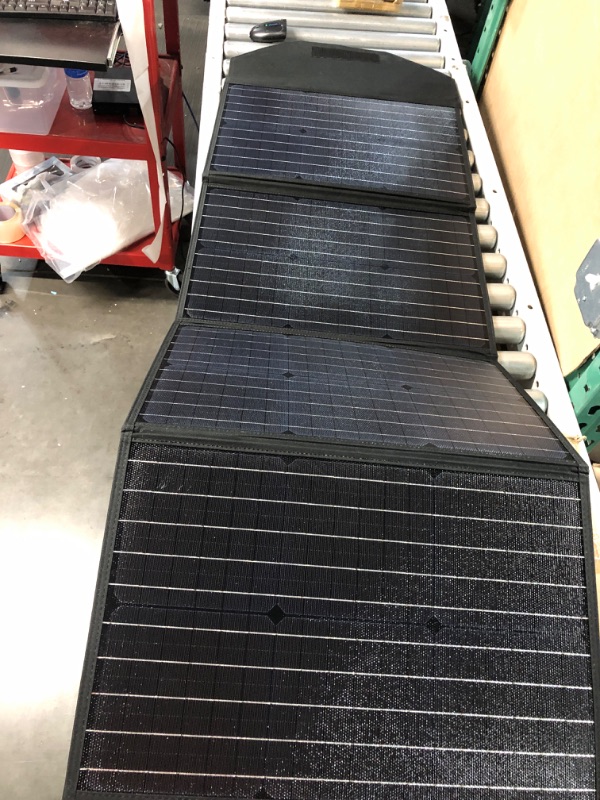 Photo 3 of *UNTESTED* SolarEra 120W 18V Portable Solar Panel Kit, Foldable