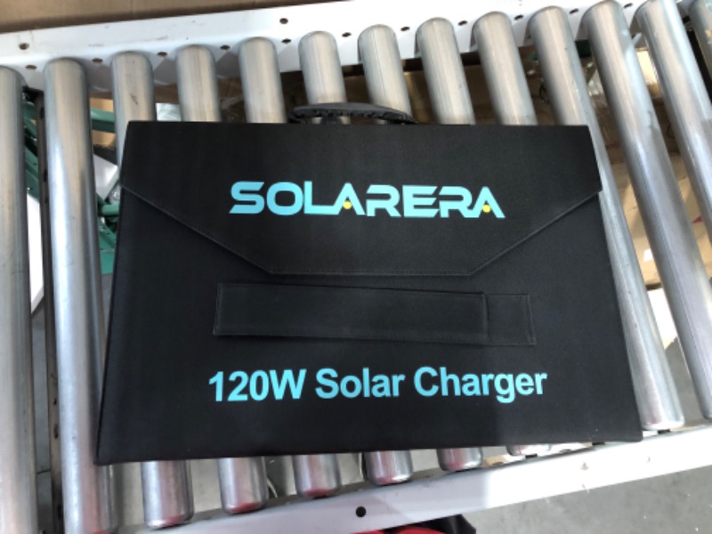 Photo 2 of *UNTESTED* SolarEra 120W 18V Portable Solar Panel Kit, Foldable